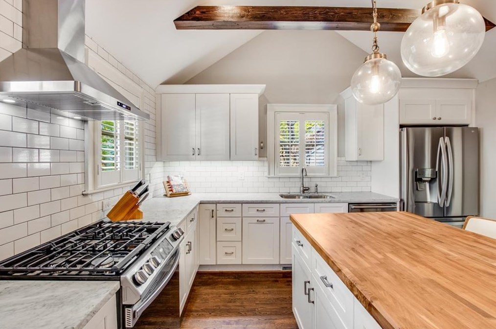 325 Montgomery St, Decatur GA  30030-2425 exterior