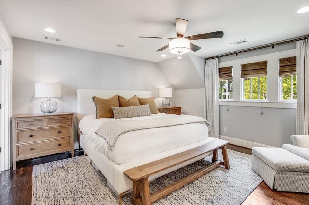 325 Montgomery St, Decatur GA  30030-2425 exterior