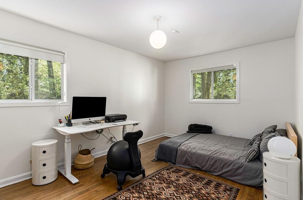 921 Vistavia Cir, Decatur GA  30033-3428 exterior