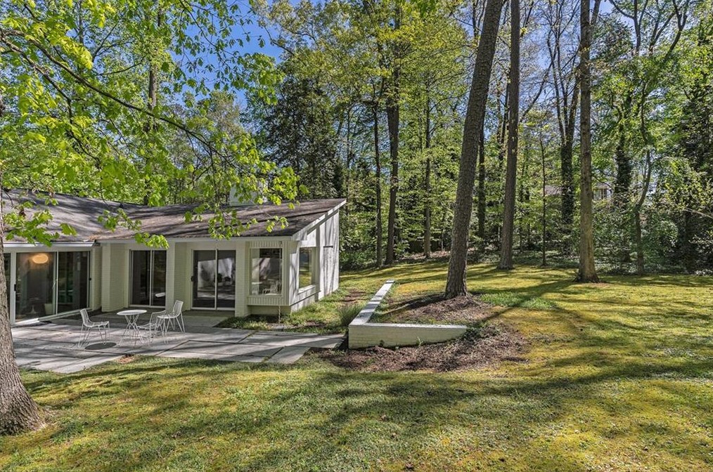 921 Vistavia Cir, Decatur GA  30033-3428 exterior