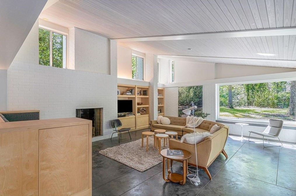 921 Vistavia Cir, Decatur GA  30033-3428 exterior