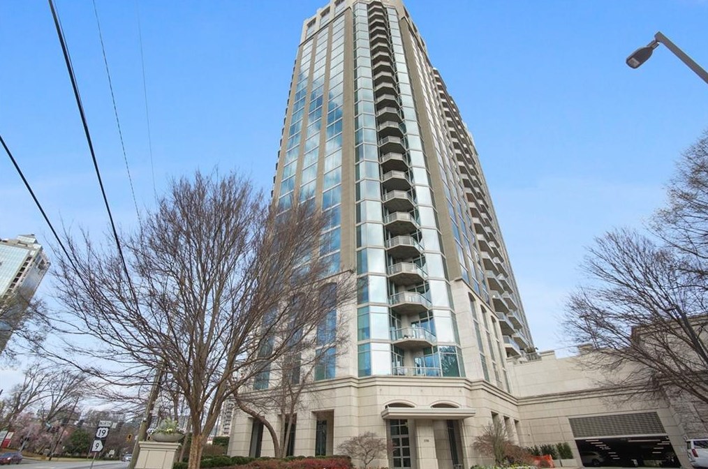 2795 Peachtree Rd, Atlanta GA  30305-3671 exterior