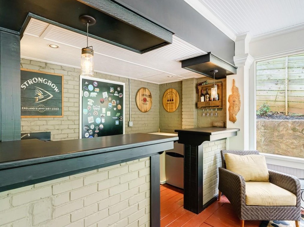 1626 Frazier Rd, Decatur GA  30033-1807 exterior