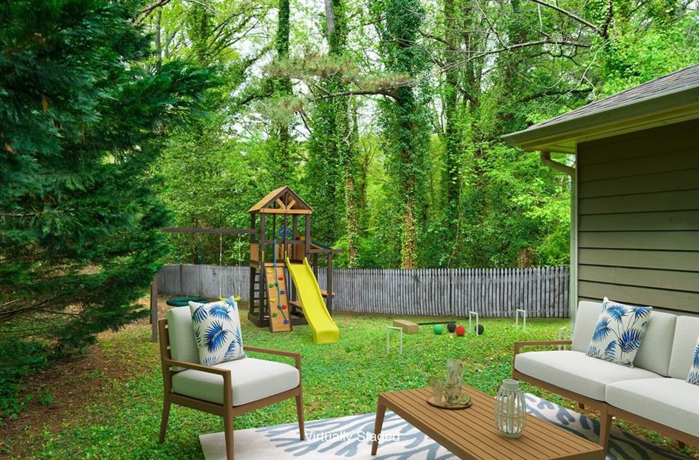 1626 Frazier Rd, Decatur GA  30033-1807 exterior