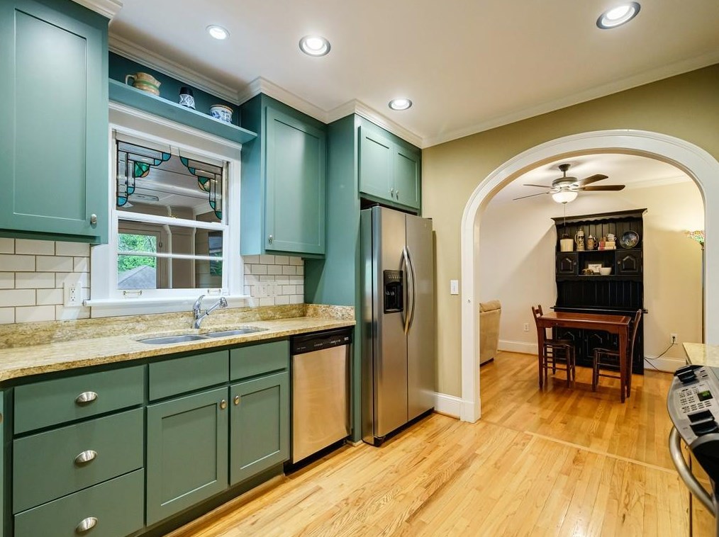 1626 Frazier Rd, Decatur GA  30033-1807 exterior