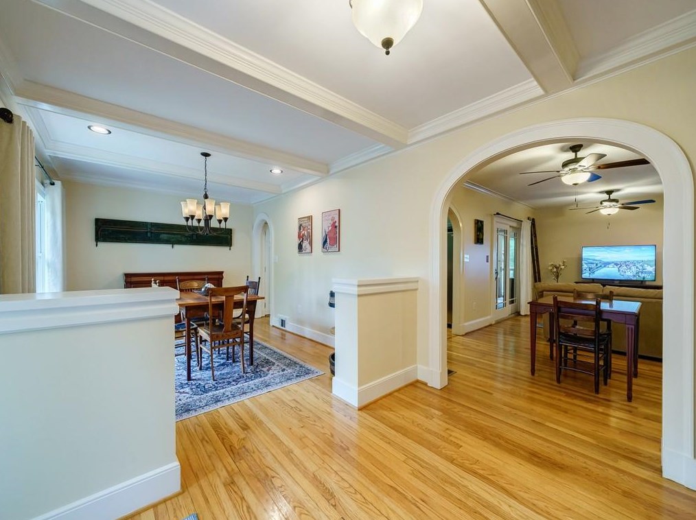 1626 Frazier Rd, Decatur GA  30033-1807 exterior