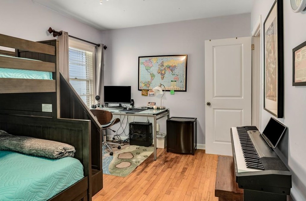 156 Park Dr, Decatur GA  30030-4481 exterior