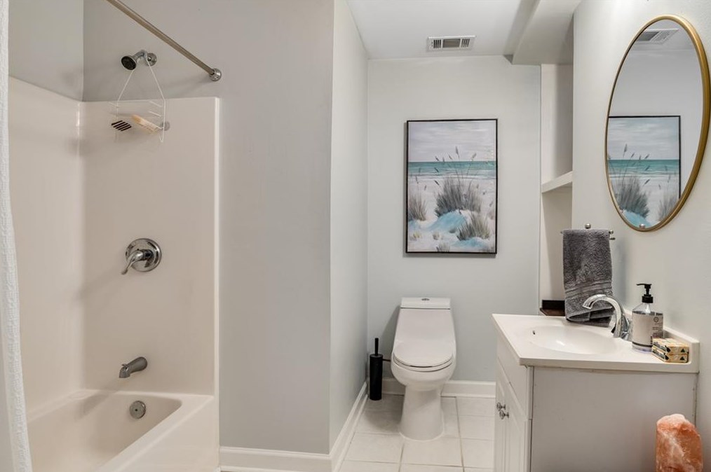 156 Park Dr, Decatur GA  30030-4481 exterior