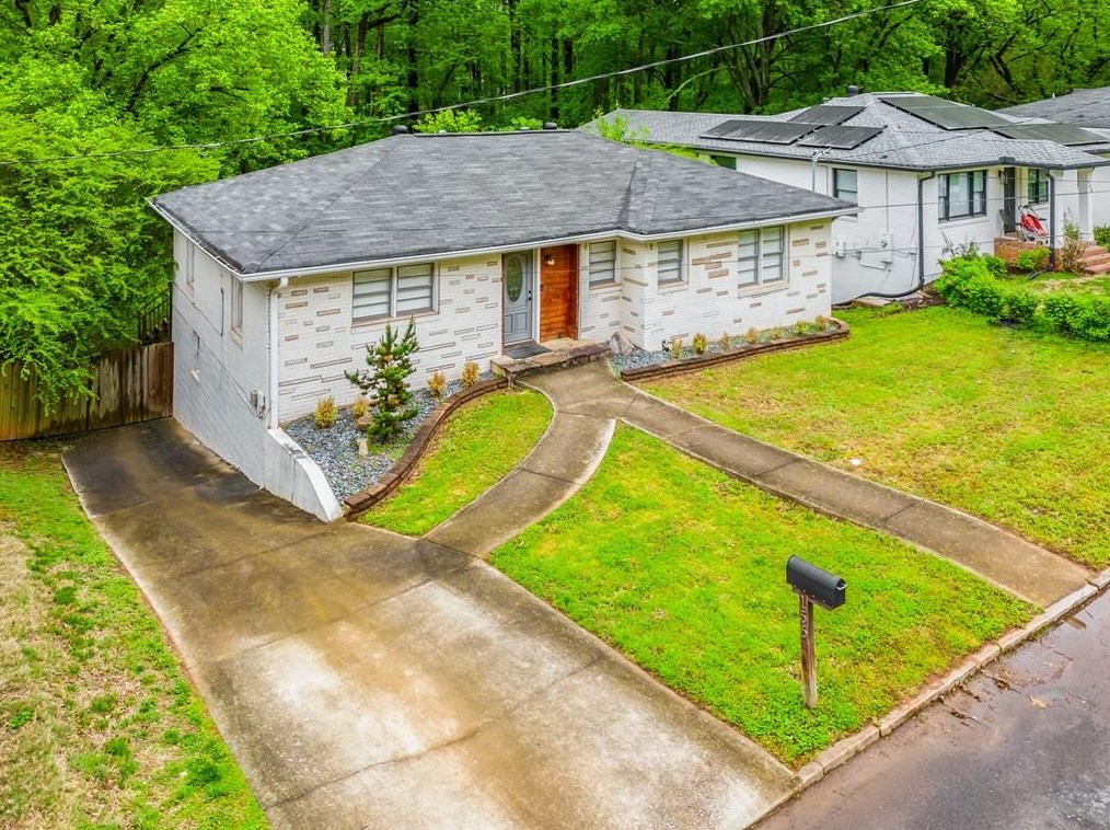 156 Park Dr, Decatur GA  30030-4481 exterior