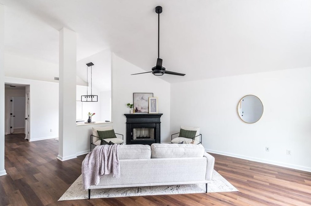 4909 Truitt Ln, Decatur GA  30035-4325 exterior