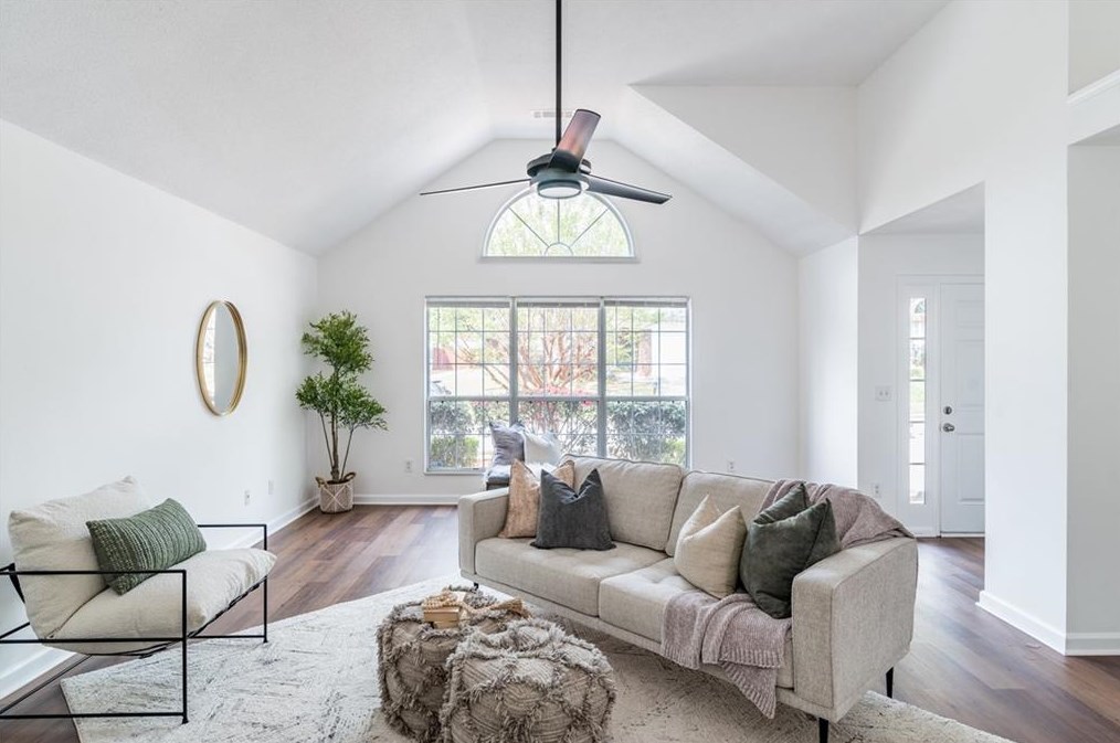 4909 Truitt Ln, Decatur GA  30035-4325 exterior