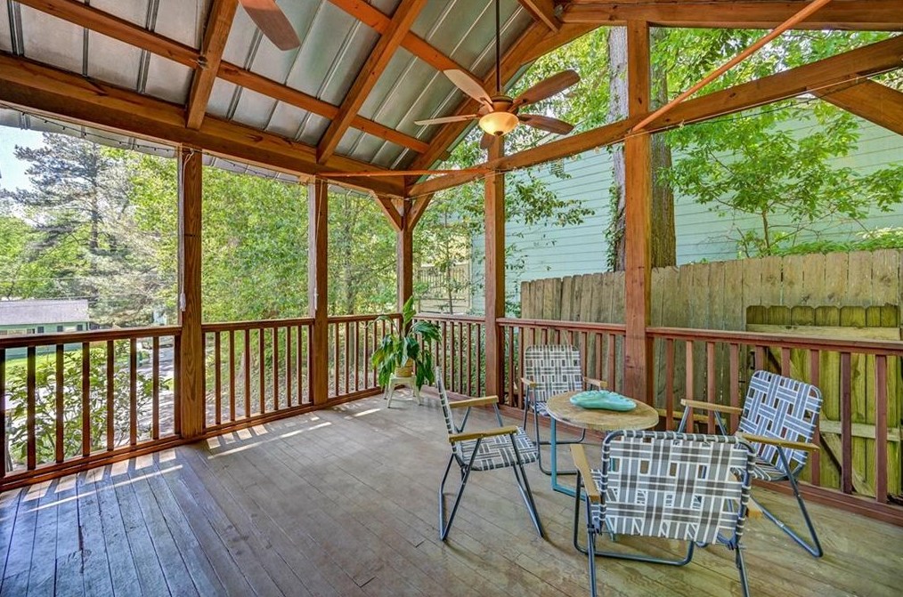 2328 Desmond Dr, Decatur GA  30033-4744 exterior