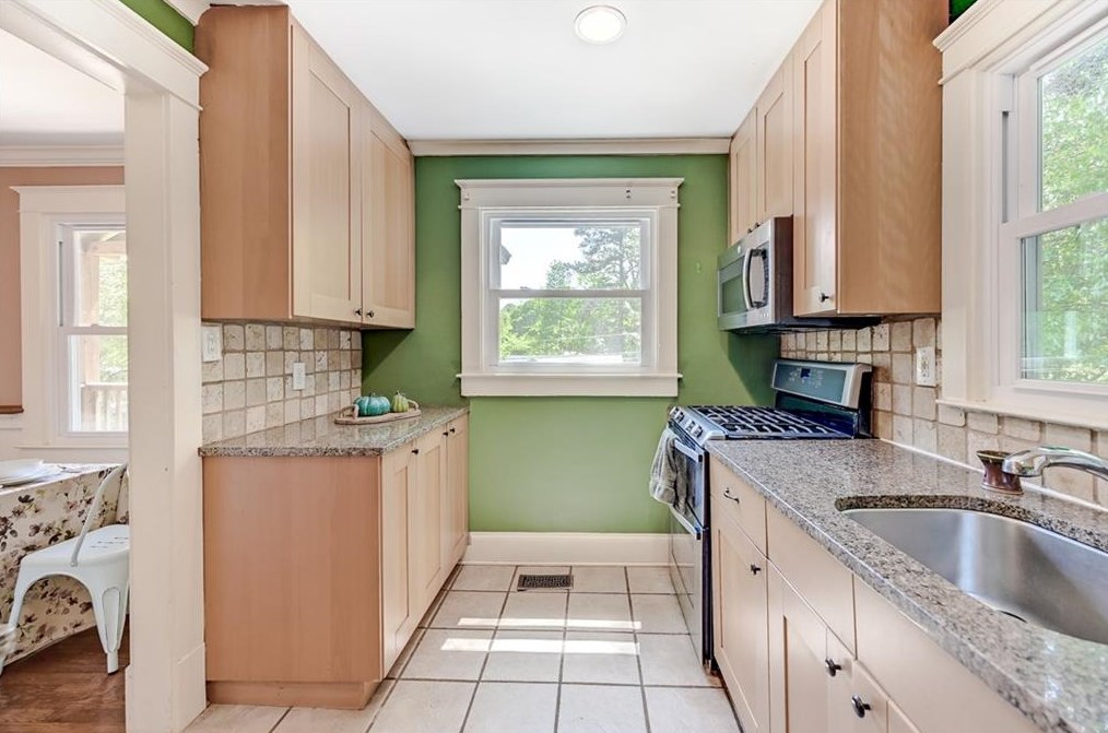 2328 Desmond Dr, Decatur GA  30033-4744 exterior