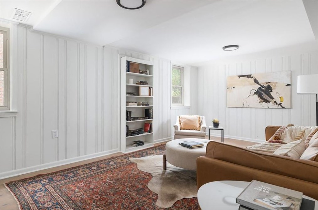 228 Westchester Dr, Decatur GA  30030-1101 exterior