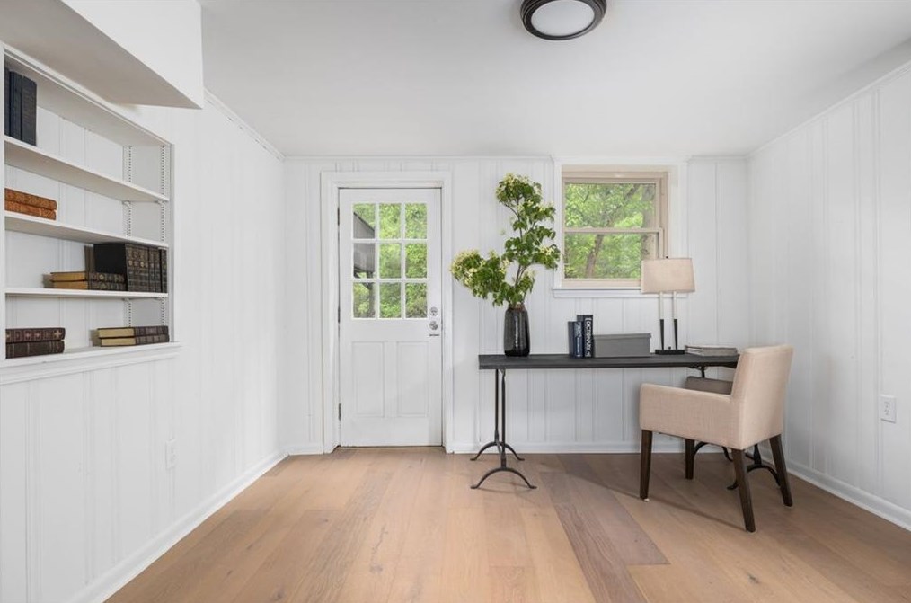 228 Westchester Dr, Decatur GA  30030-1101 exterior