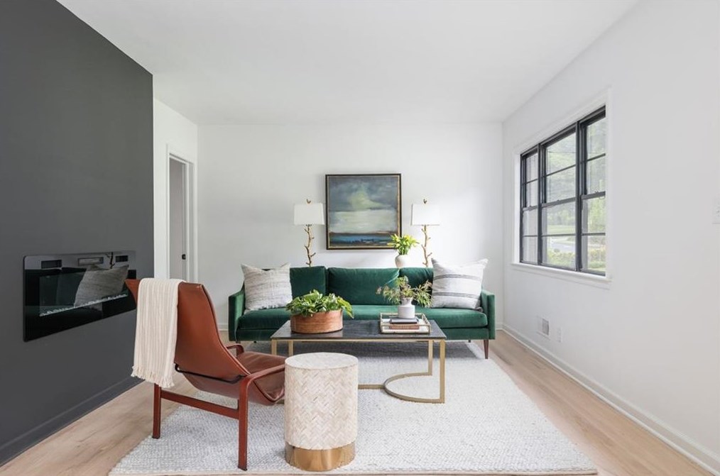 228 Westchester Dr, Decatur GA  30030-1101 exterior