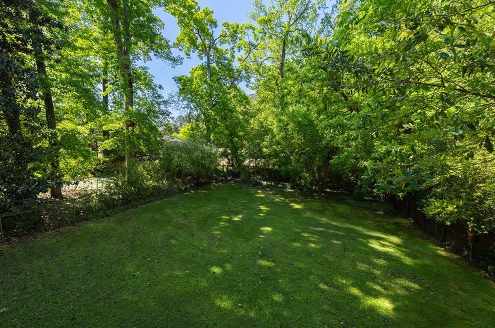 228 Westchester Dr, Decatur GA  30030-1101 exterior