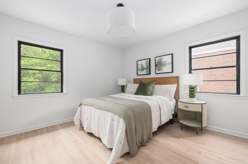 228 Westchester Dr, Decatur GA  30030-1101 exterior