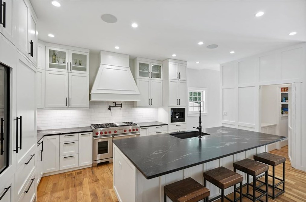 5 Roanoke Ave, Atlanta GA  30305-4345 exterior