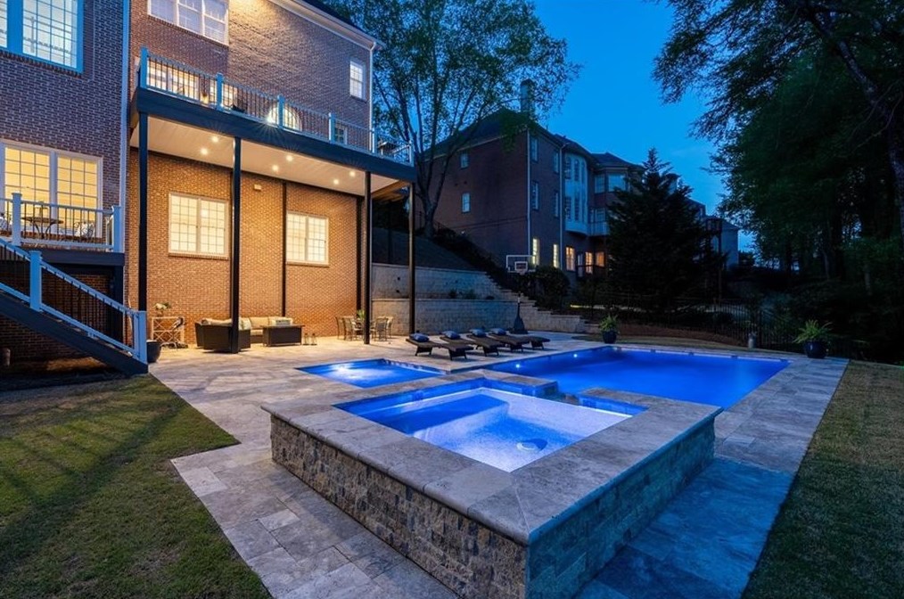 1065 Lake Shore Overlook, Alpharetta GA  30005-6983 exterior