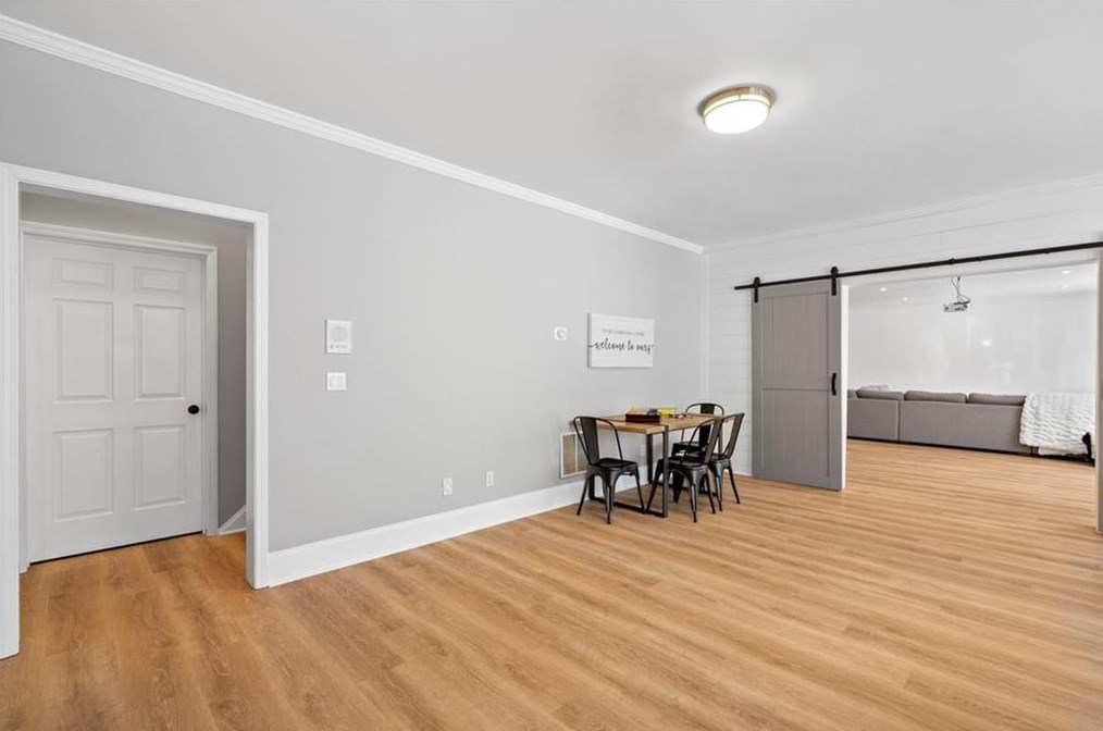 1065 Lake Shore Overlook, Alpharetta GA  30005-6983 exterior