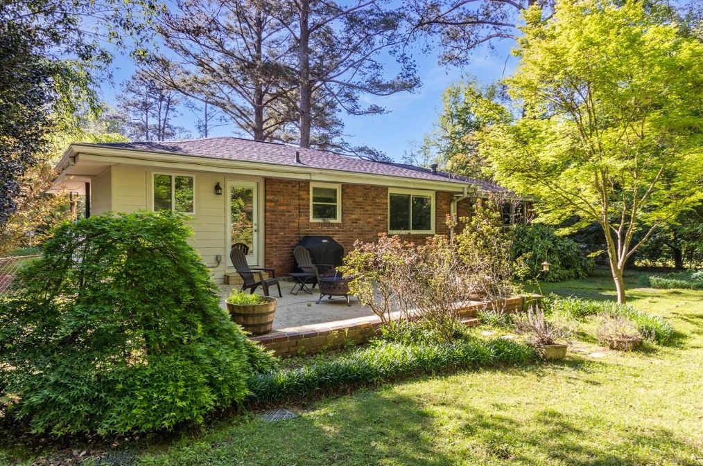 1168 Ivy Ct, Decatur GA  30033-3008 exterior