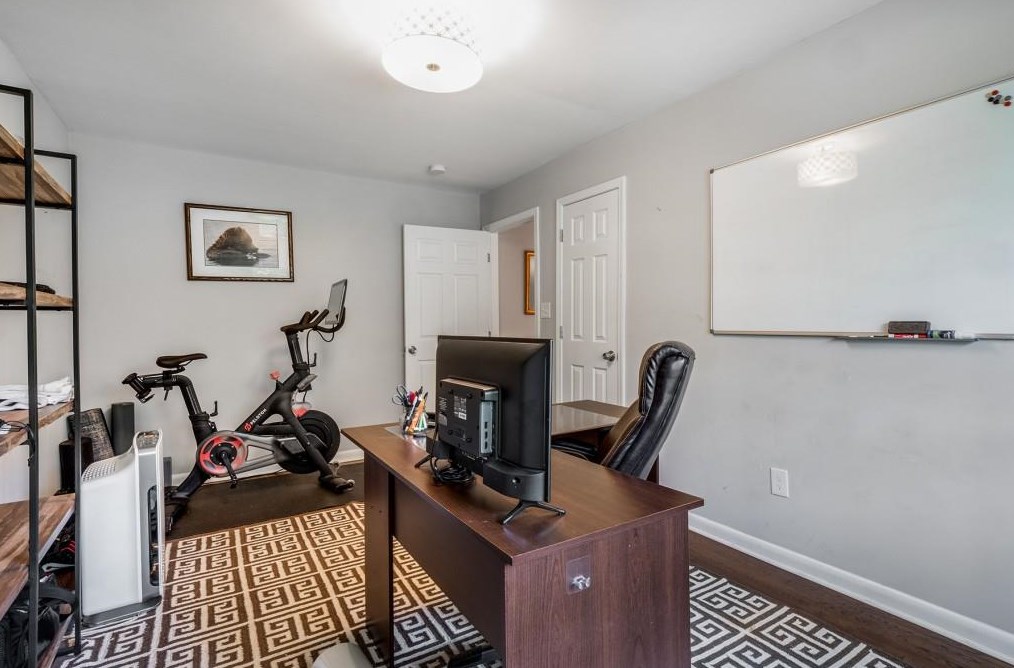 1168 Ivy Ct, Decatur GA  30033-3008 exterior