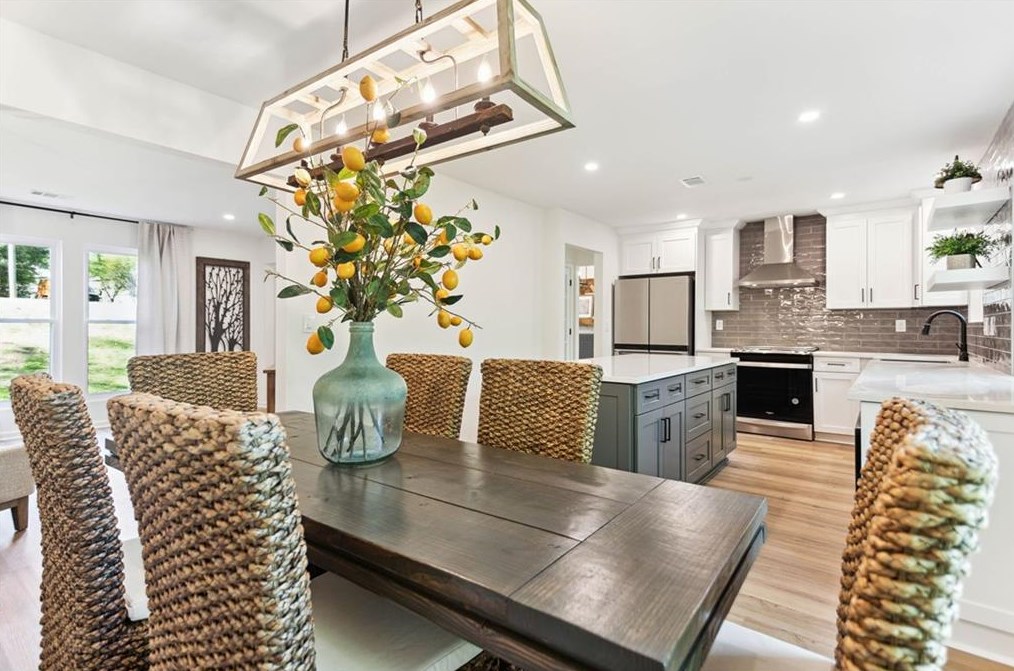 104 Birch Rill Dr, Alpharetta GA  30022-8558 exterior