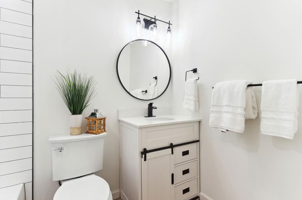 104 Birch Rill Dr, Alpharetta GA  30022-8558 exterior