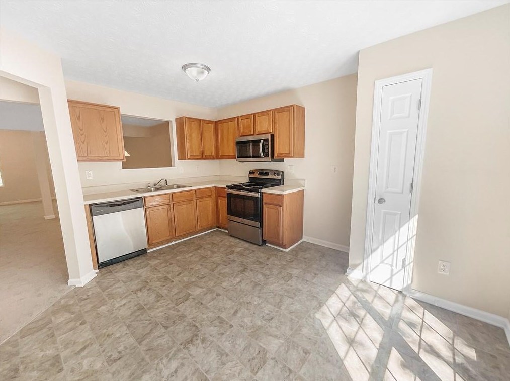 3325 Waldrop Trl, Decatur GA  30034-7424 exterior