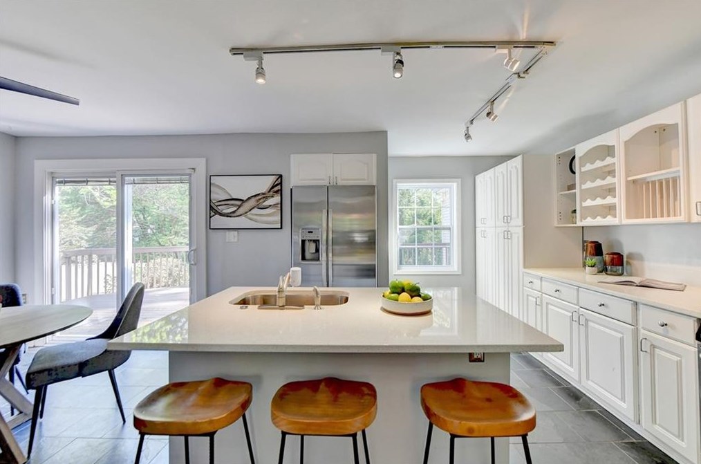 1139 Vis Trl, Atlanta GA 30324-4528 exterior