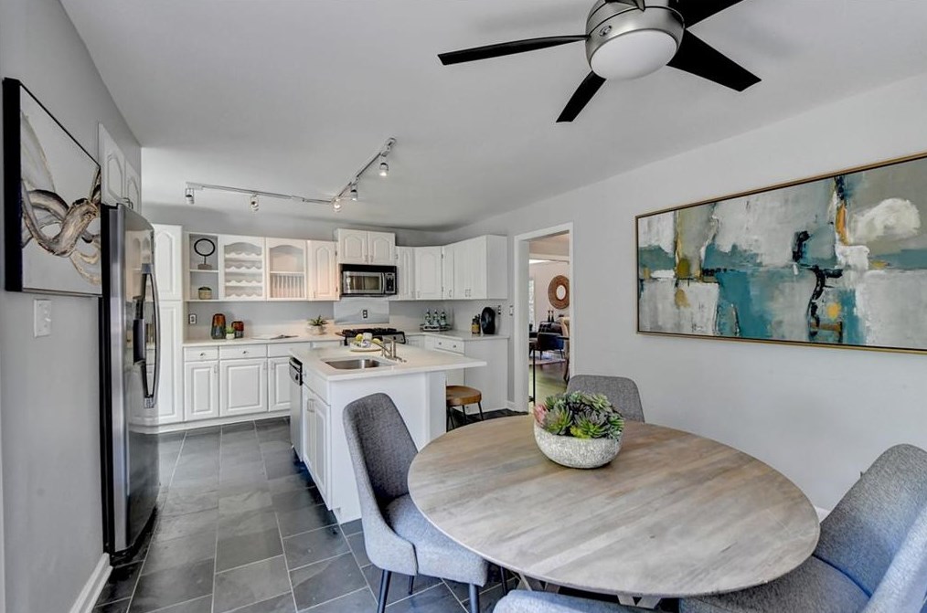 1139 Vis Trl, Atlanta GA 30324-4528 exterior