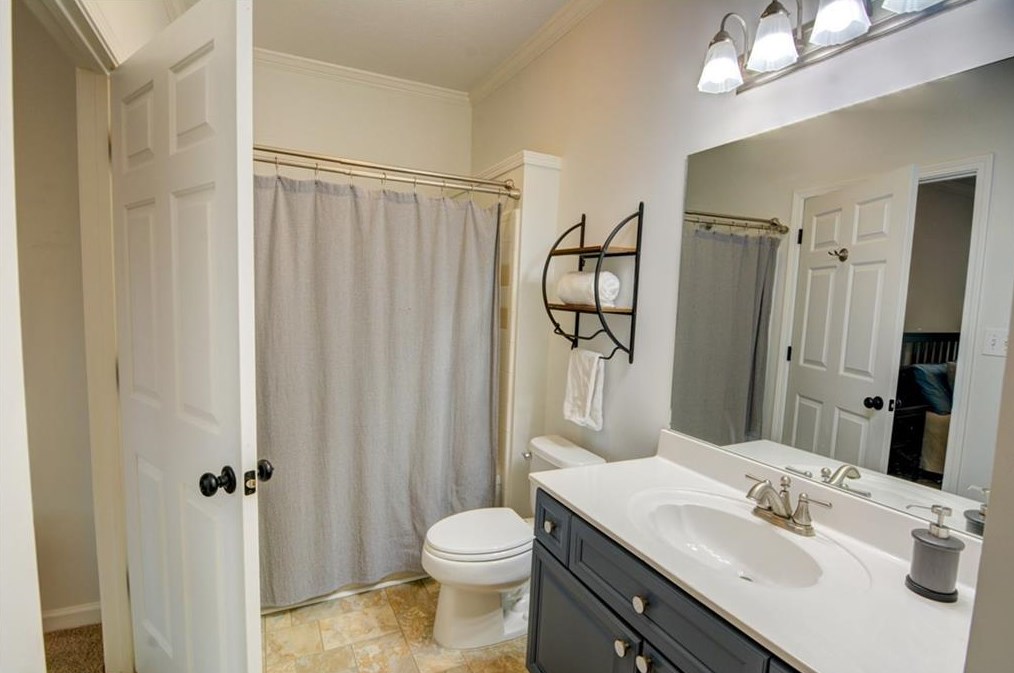 613 Sandringham Dr, Alpharetta GA 30004-4972 exterior