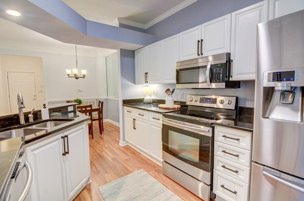 613 Sandringham Dr, Alpharetta GA 30004-4972 exterior