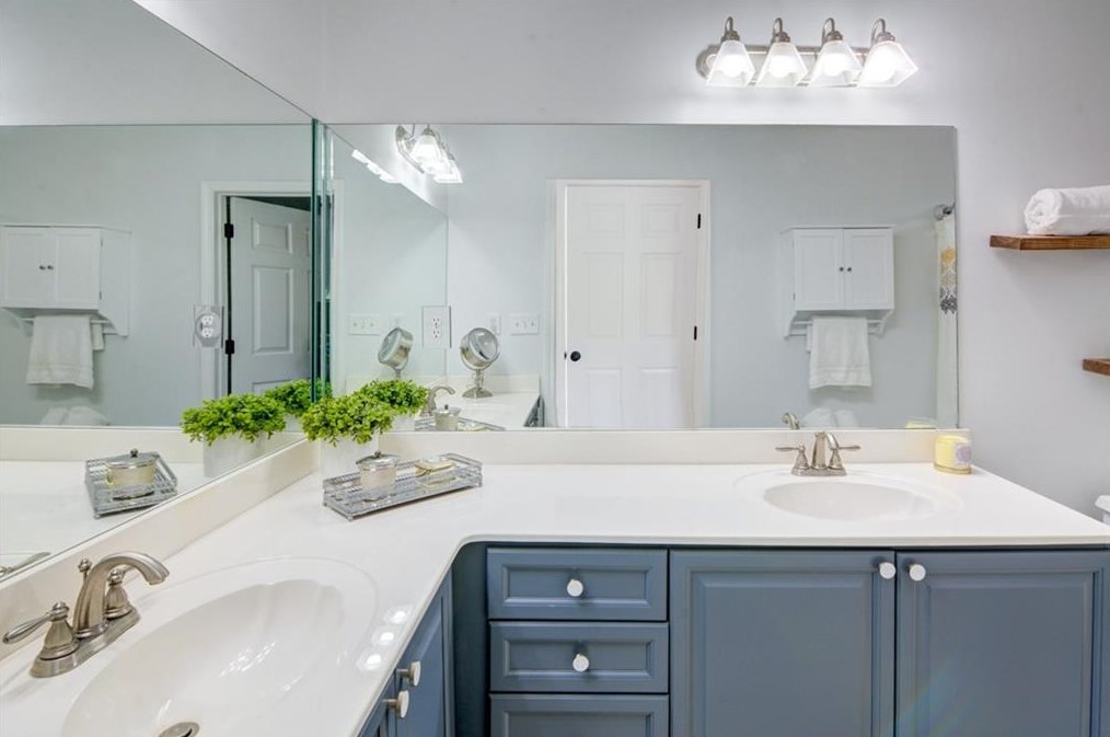 613 Sandringham Dr, Alpharetta GA 30004-4972 exterior