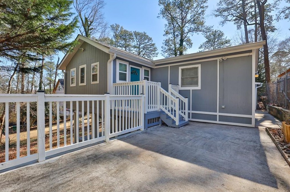 2866 Joyce Ave, Decatur GA  30032-4324 exterior