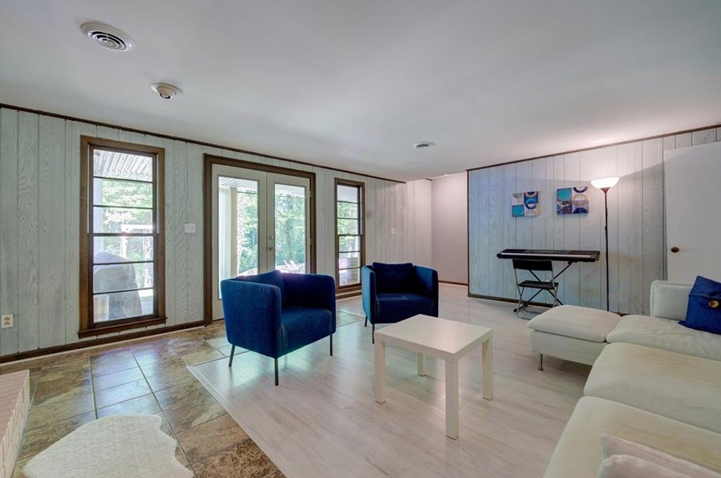 11350 Cranwood Cv, Roswell GA  30075-2469 exterior