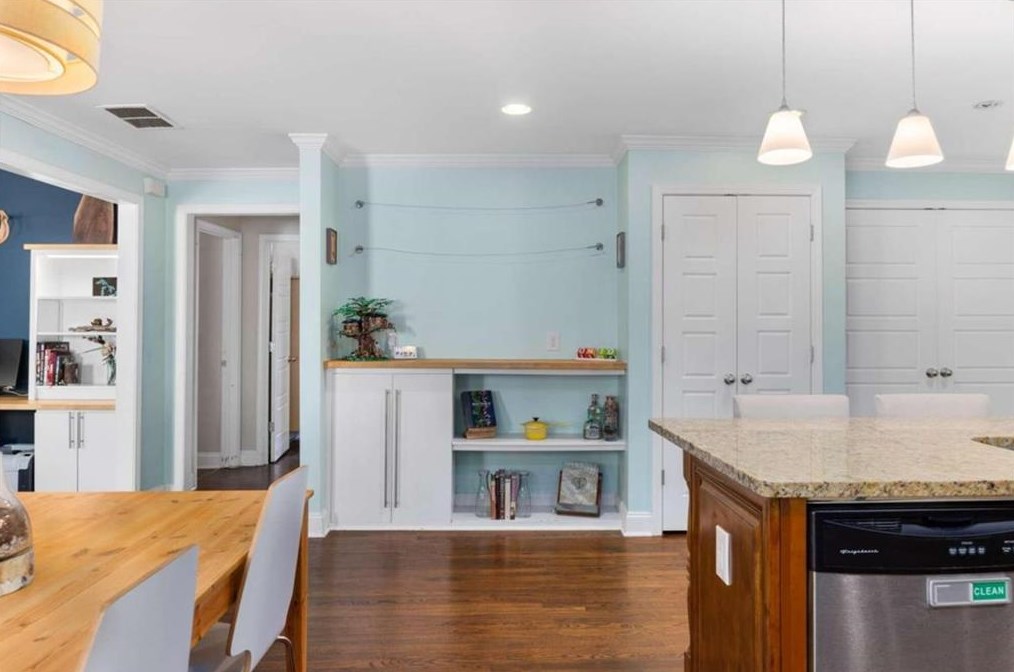 20 Walthall St, Atlanta GA  30307-2623 exterior