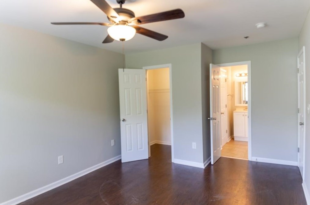 255 Country Club Dr, Jonesboro GA  30238-5751 exterior