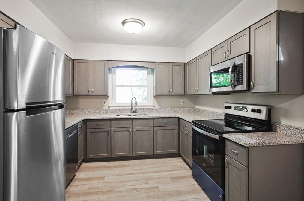 1872 Long Dr, Decatur GA  30032-4406 exterior