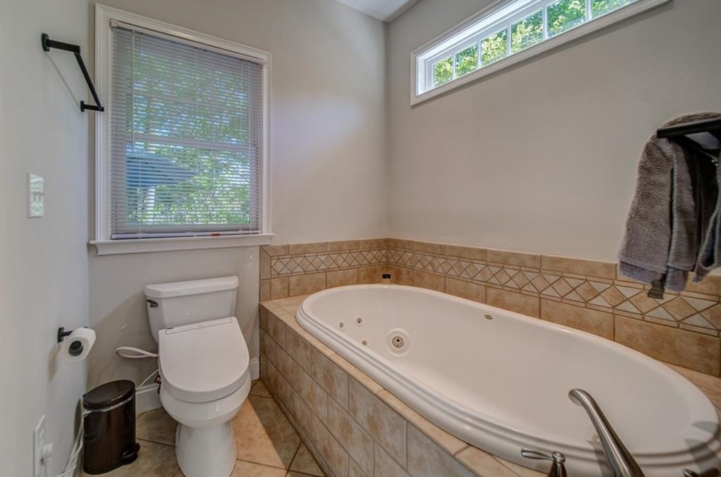 311 Lamont Dr, Decatur GA  30030-2344 exterior