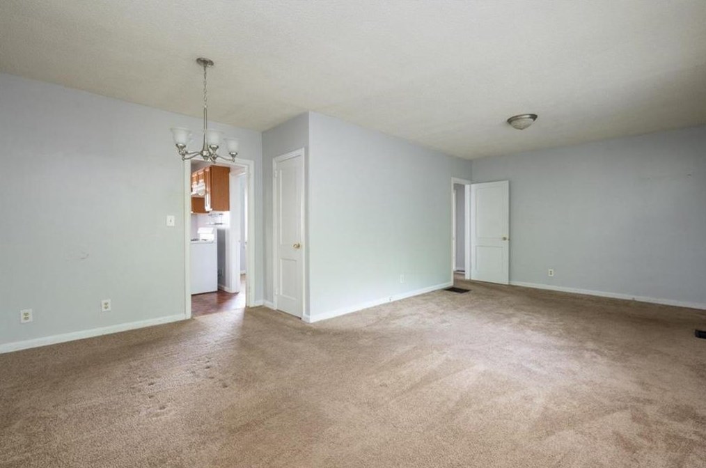 1570 Overland Ter, Atlanta GA  30317-2313 exterior