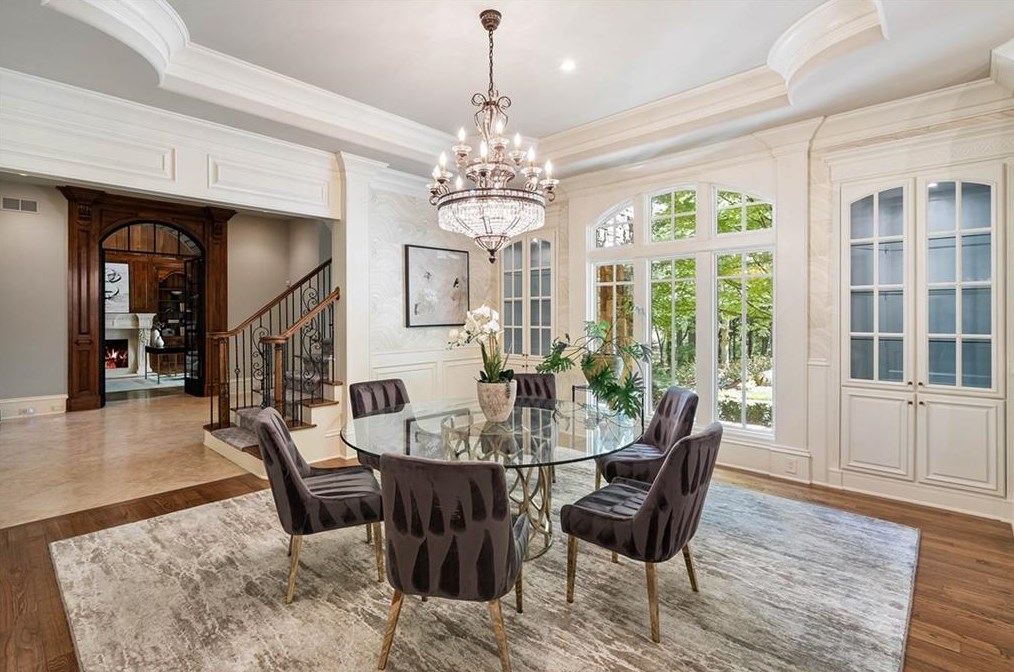 5790 Winterthur Ln, Atlanta GA  30328-4624 exterior