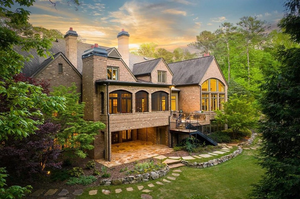 5790 Winterthur Ln, Atlanta GA  30328-4624 exterior