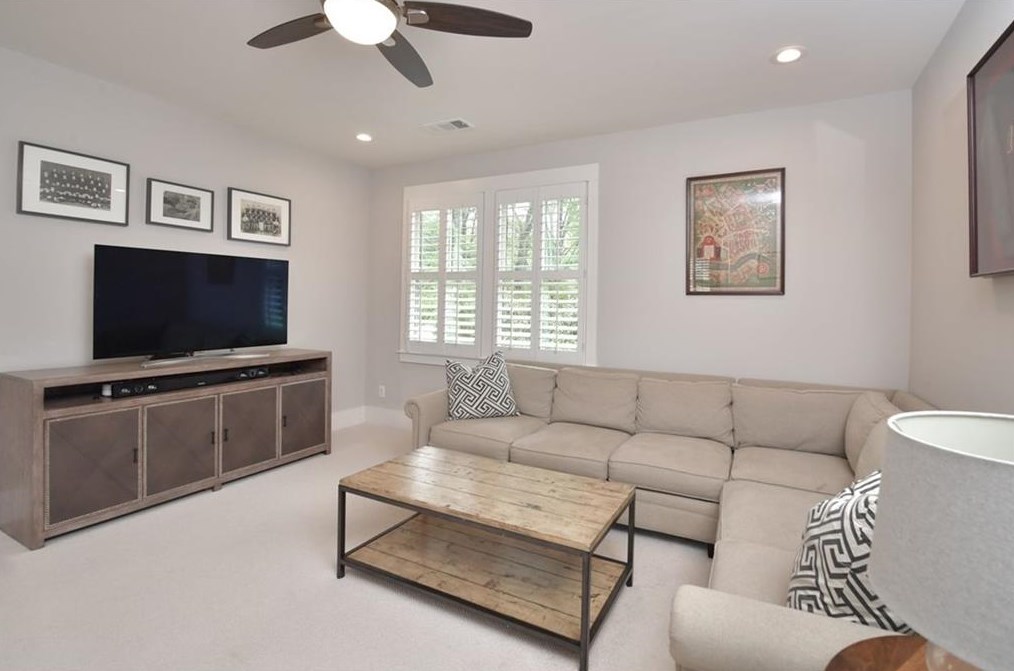 408 Woodhaven Dr, Decatur GA  30030-1648 exterior