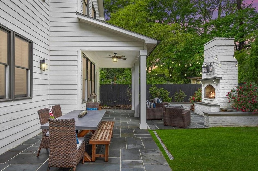 408 Woodhaven Dr, Decatur GA  30030-1648 exterior