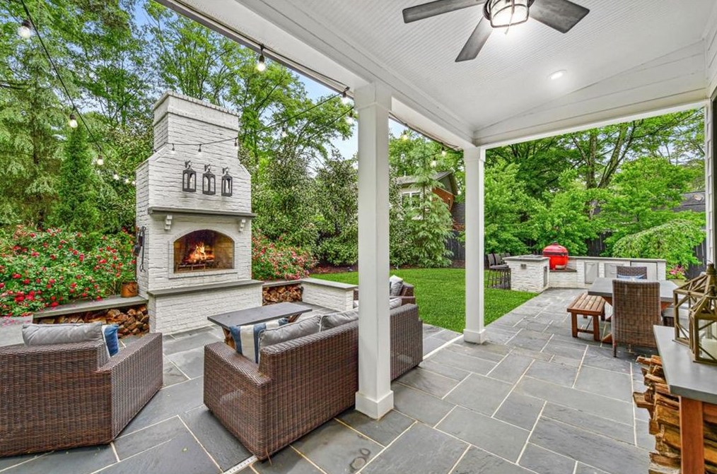 408 Woodhaven Dr, Decatur GA  30030-1648 exterior