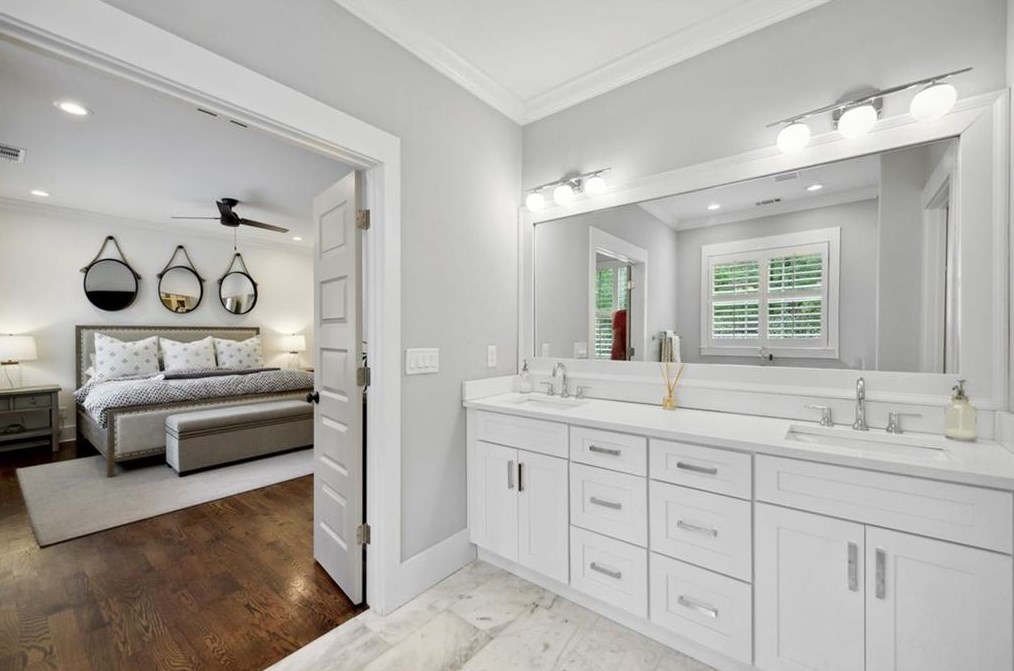 408 Woodhaven Dr, Decatur GA  30030-1648 exterior