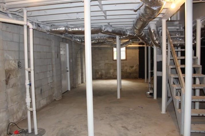 2129 Barbara Ln, Decatur GA  30032-5918 exterior