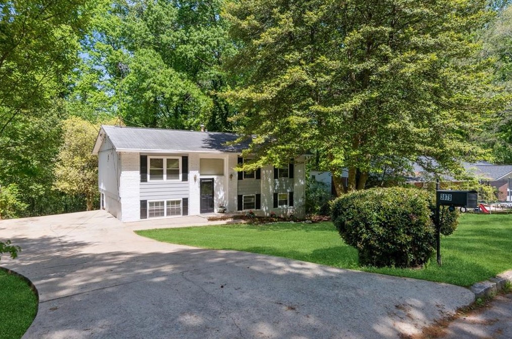 3879 Water Oak Way, Atlanta GA  30340-2535 exterior